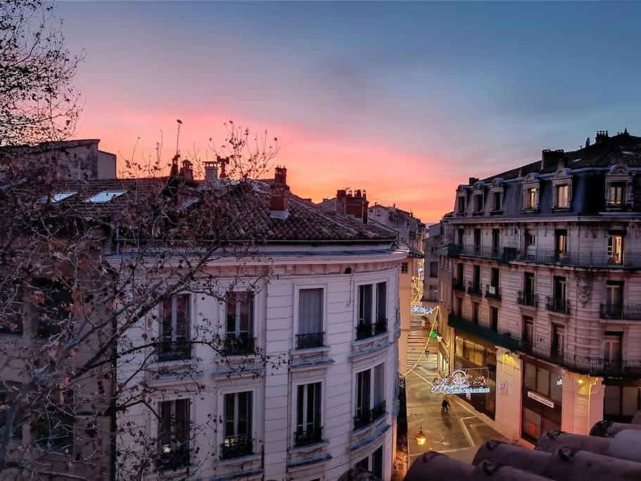 Sous Les Toits ! Intra Muros Appartement *